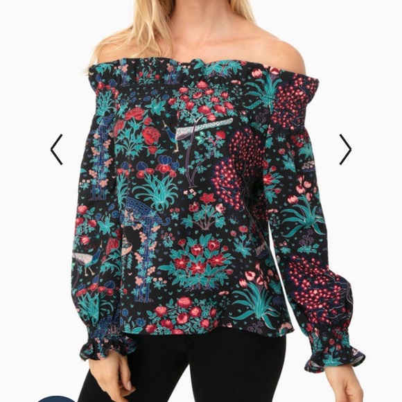 Tuckernuck Tops - NWT Tuckernuck Marguerite off shoulder top